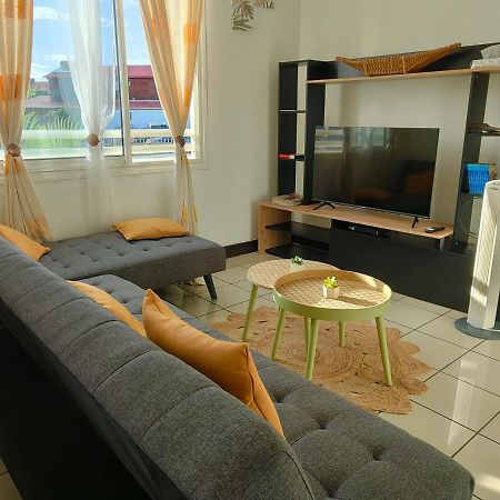 Appartement T2 - Sainte-Marie - 10 Min De L'Aeroport Buitenkant foto